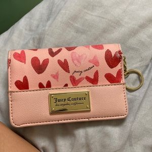Selling a pink heart juicy couture wallet